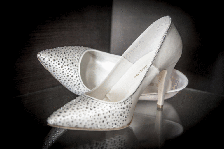 kitten heel