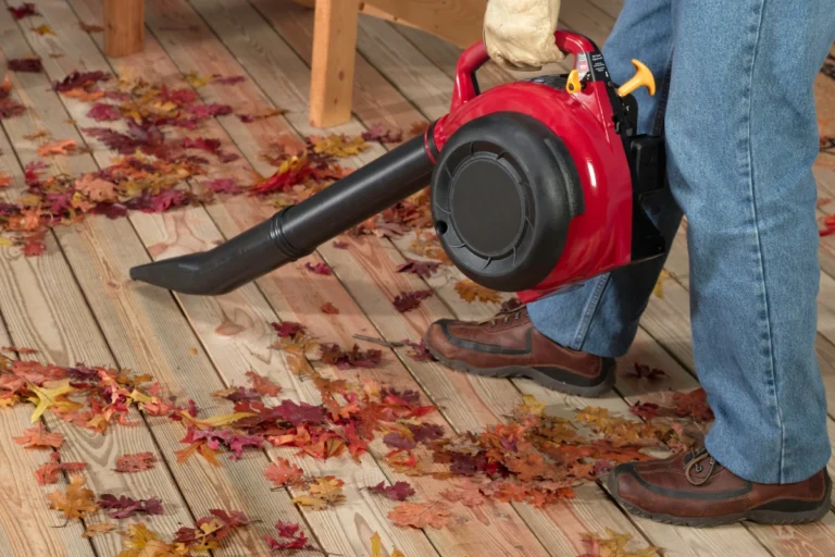 Make Garden Cleaning Easier Using Efficient Handheld Leaf Blowers