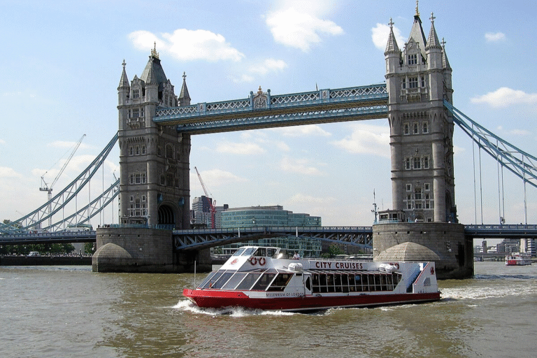 Thames River cruise