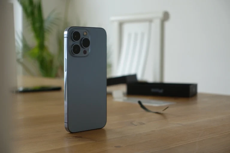 iPhone 13 Refurbished