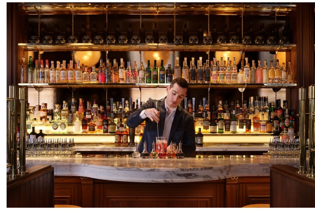 Stockholms främsta cocktailbarer för kreativa och signaturdrinkar Cocktailbarer