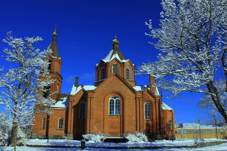 Pakolliset kohteet Suomessa