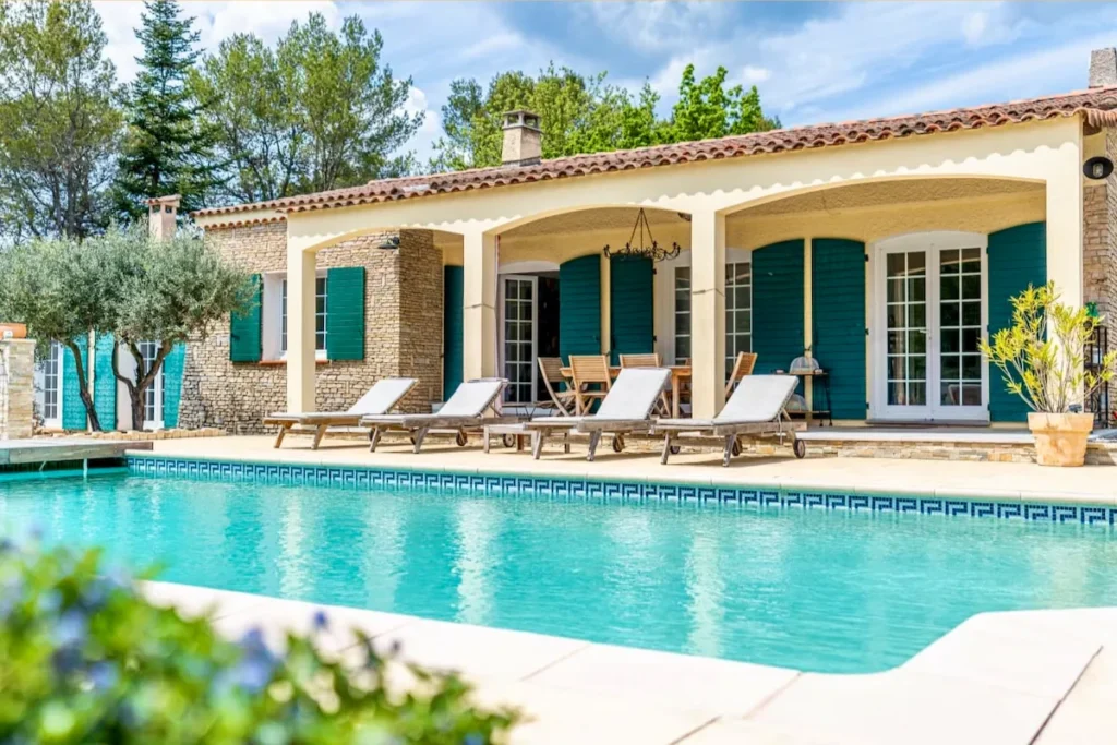 Villas With Pool In France