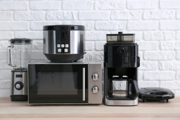 Küchengeräte, die das Kochen schneller und einfacher machen Küchengeräte