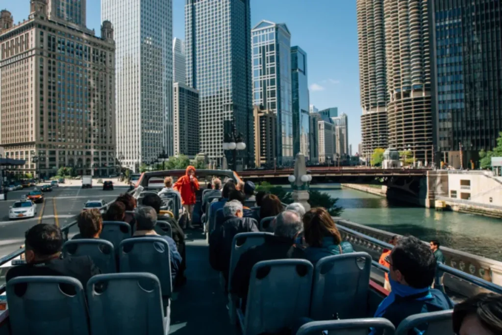 Chicago Travel Guide by Bus
