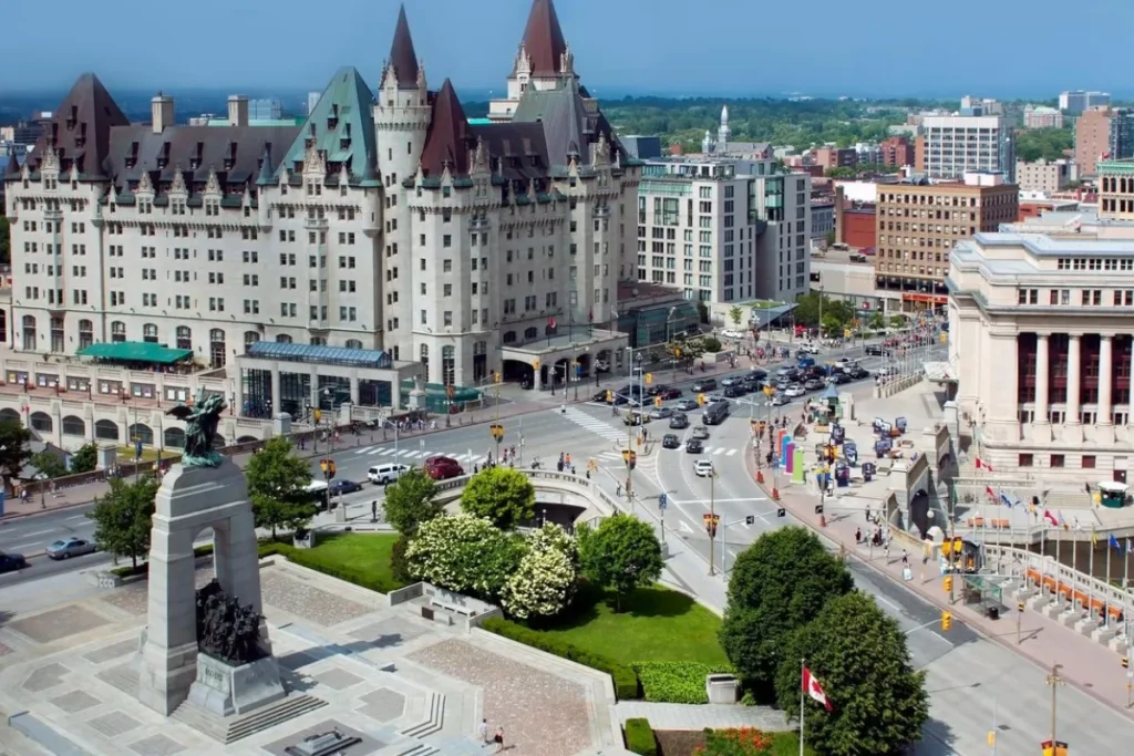 Ottawa Travel Guide: Top Attractions, Historic Sites & Best Hotels to Stay