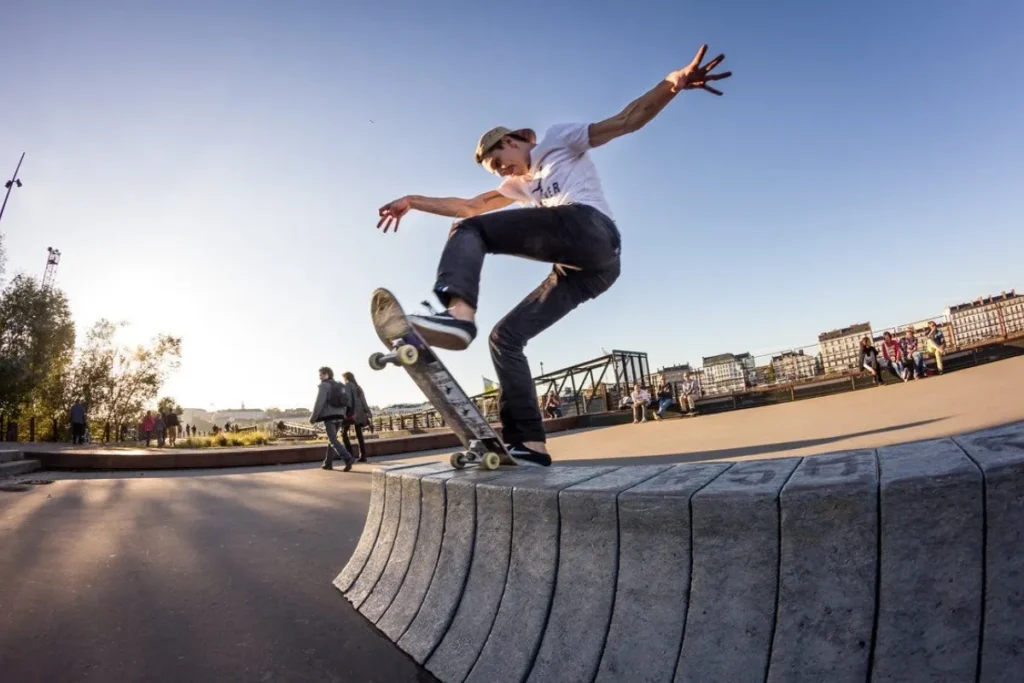 Unverzichtbare Skatewear-Teile für moderne Streetwear-Enthusiasten