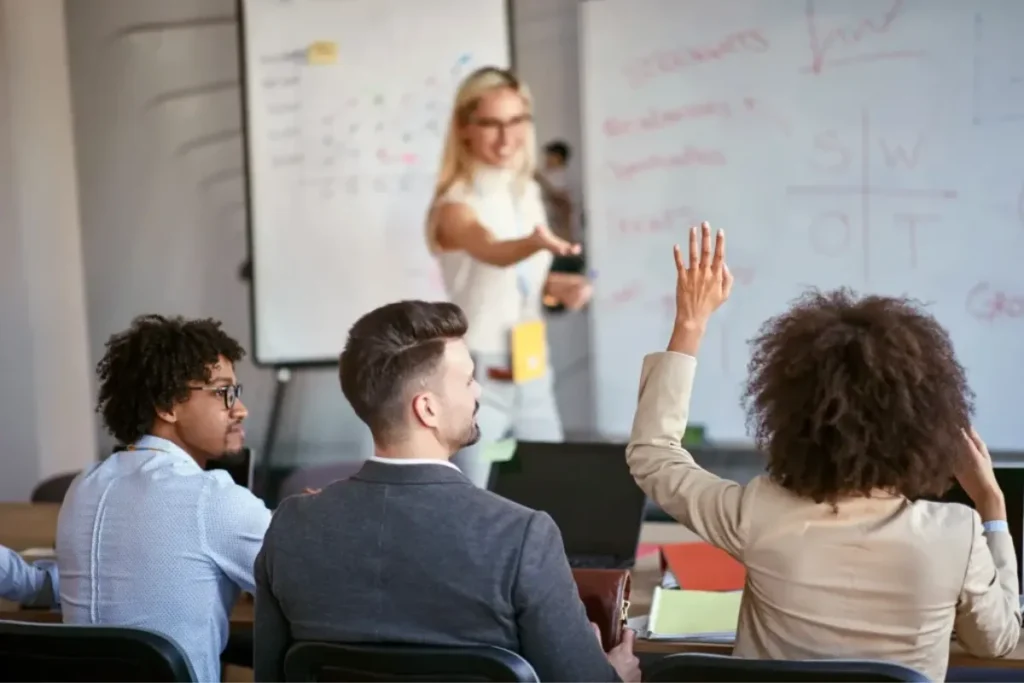 How to Improve Communication Skills and Build Confidence in Everyday Conversations